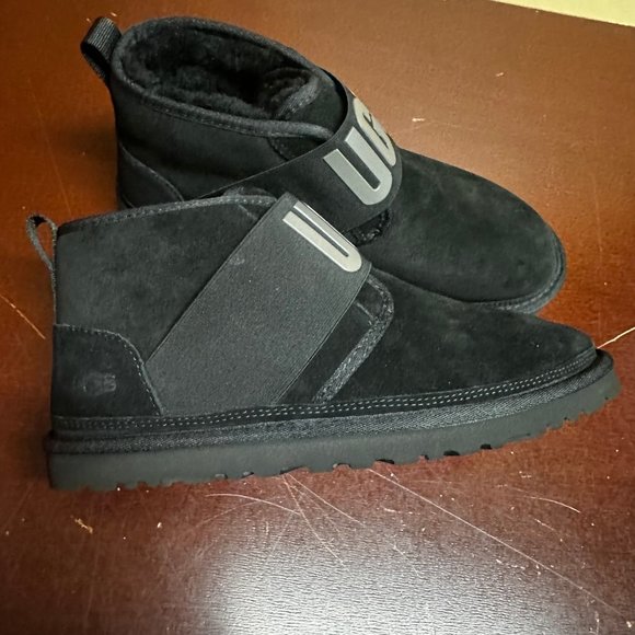 Ugg Mens Black Neumel II Graphic Spell Out 1119392 Suede Ankle Snow Boot Size 10 - Picture 1 of 5